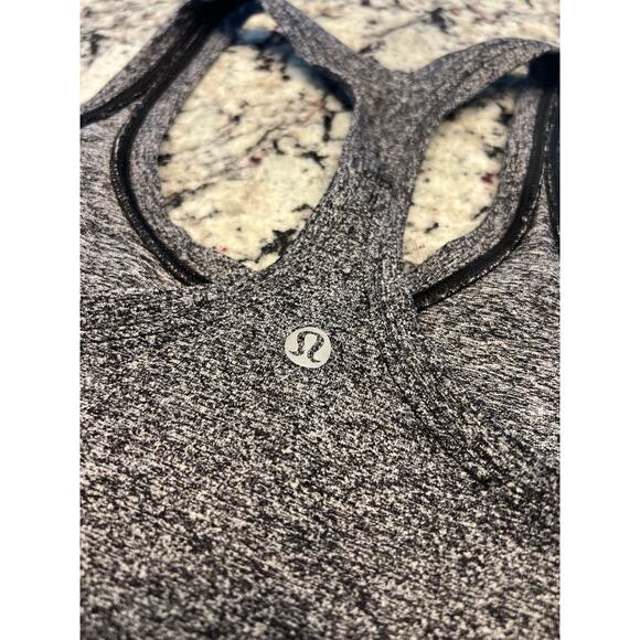 Lululemon women’s tank size 4 - Picture 6 of 6